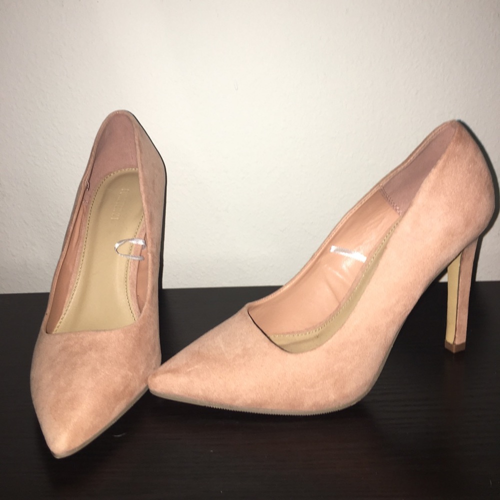 Mauve Heels